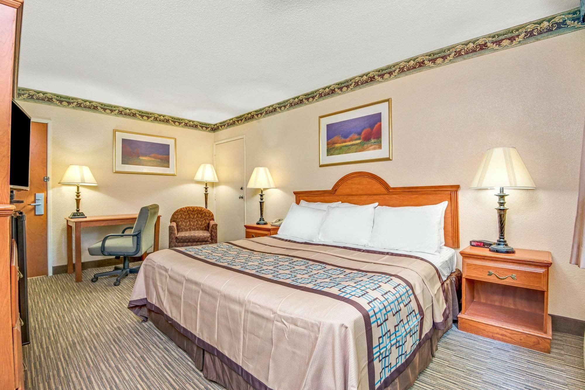 ראלי The Longleaf Hotel מראה חיצוני תמונה